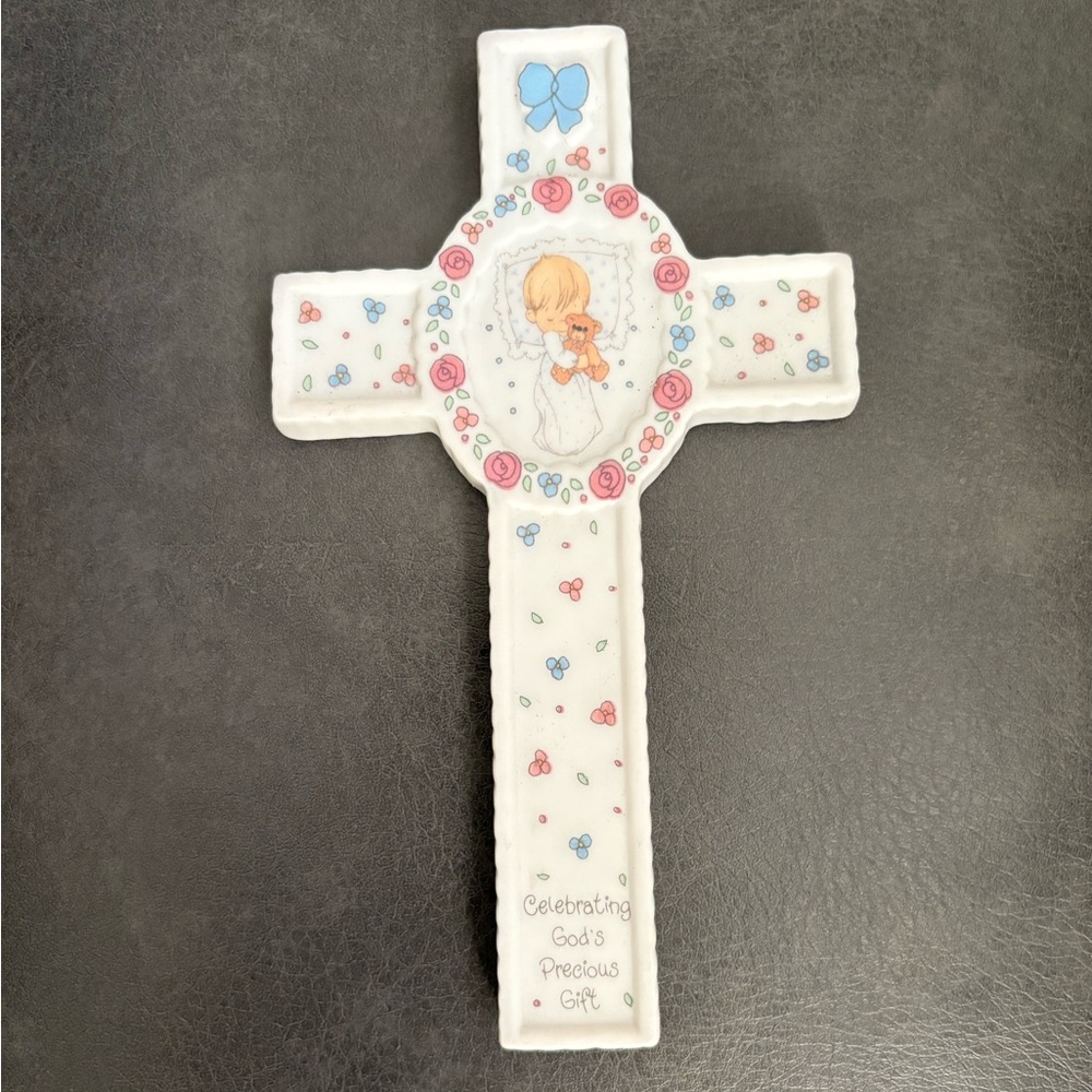 Precious moments girls hanging cross new in box